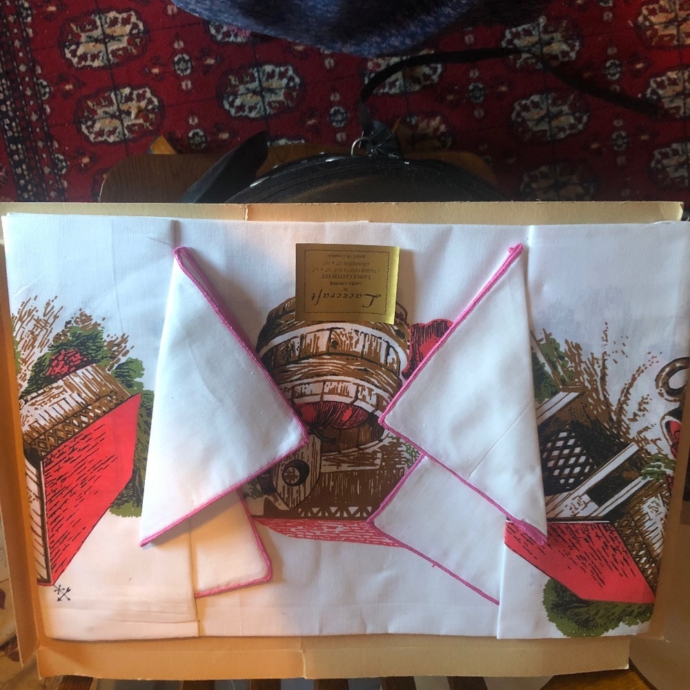 Lacecraft by Laces Limited tablecloth set, vintage tablecloth set, - new